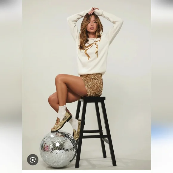 Beach Riot Sweater - Picture 2 of 10